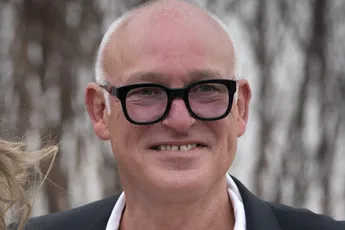 Strafeis tegen overvallers René van der Gijp en Nikkie de Jager bekend
