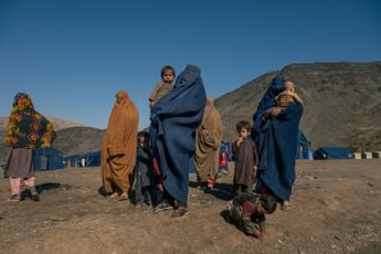 Land voert bizarre wet in: 'Vrouwen mogen niet meer praten en horen'