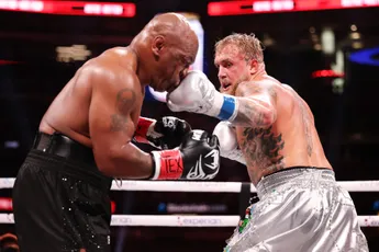 /sport/mike-tyson-en-jake-paul-beiden-geschorst-na-veelbesproken-bokswedstrijd