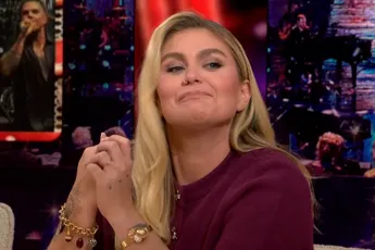 Roxeanne Hazes maakt op televisie grap over ruzie met Rachel Hazes (VIDEO)