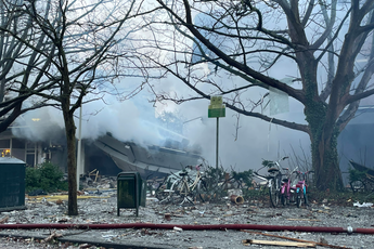 Gigantische explosie verwoest flatgebouw in Den Haag: "Lijkt wel een oorlogsgebied" (BEELDEN)