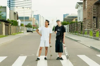 /nieuws/de-invloed-van-sociale-media-op-straatmode-een-revolutie-onder-gen-z