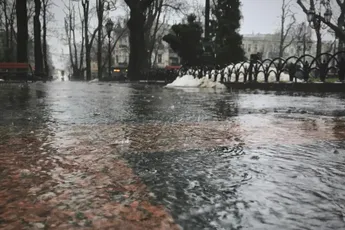 Nederland opgelet: vanaf deze dag gaat het weer flink regenen