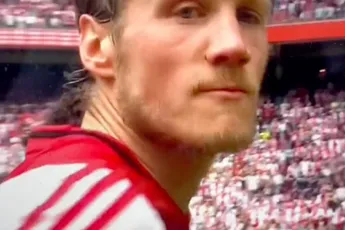 Wout Weghorst slaat camera keihard na misgelopen landstitel (VIDEO)