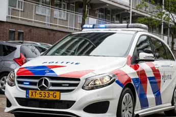 Agenten geslagen in gezicht en aangerand bij AZC waar moordenaar Lisa (17) verbleef
