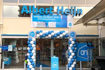 Breda: Paniek in Albert Heijn door man met mes en brandbare vloeistof