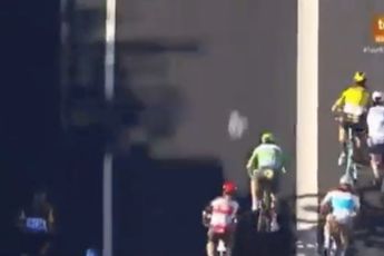 Er wordt schande gesproken over wat Sagan doet bij Van Aert in volle sprint: "Diskwalificatie!"