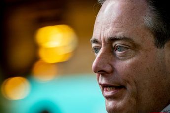 Bart De Wever vindt het echt niet kunnen: “Niet te verwonderen dat mensen in paniek schieten”