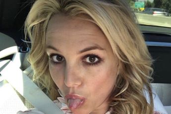 Britney Spears doet het weer! Superster gaat met de borsten bloot op Instagram