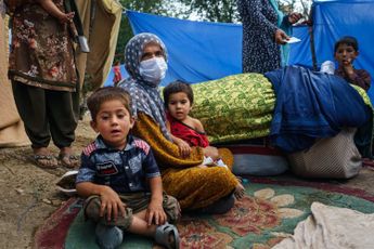 Protest tegen Afghaanse vluchtelingen loopt uit de hand