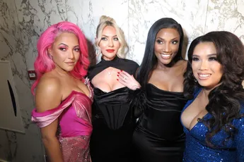 /entertainment/unieke-beelden-hoe-het-achter-de-schermen-eraan-toe-ging-bij-the-real-housewives