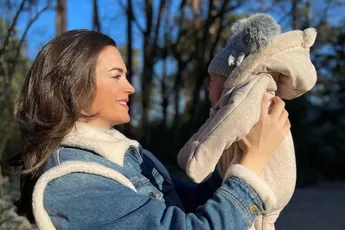 Astrid Coppens eerlijk over zware zwangerschap en bevalling: "Ik kon niet draaien of keren van de zeer"