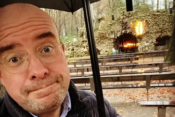 Radiopresentator Sven Ornelis krijgt het deksel op de neus: “Stop nu maar met stoefen”