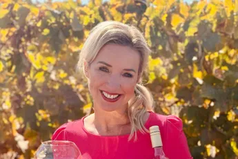 Ex-K3'tje Kathleen Aerts is erg aangedaan door pijnlijk verlies van dierbare: "Heel veel sterkte!" 