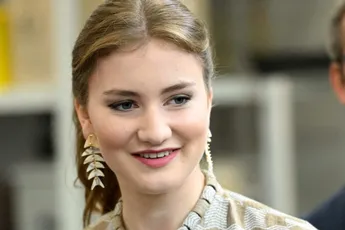 Prinses Elisabeth doet monden openvallen tijdens traditioneel kerstconcert: "Zo sexy!"