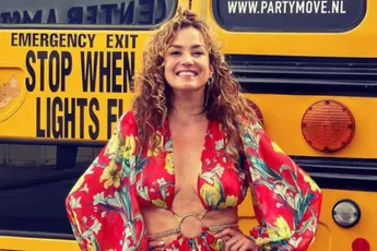 Katja Schuurman deelt voor het eerst foto van nieuwe vriend, Leontine Borsato reageert