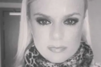 Betty toont voor het eerst trots haar bikinilijf: "Je ziet er stralend uit"