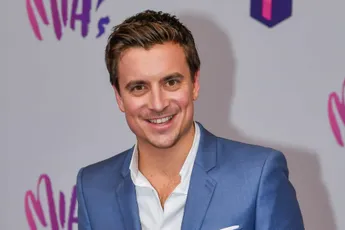 Niels Destadsbader verrast iedereen met prachtig nieuws: "Wat leuk, proficiat!"