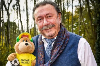 Marijn Devalck onthult hoeveel ze echt verdienen aan de heruitzendingen van 'F.C. De Kampioenen'