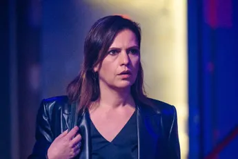 Caroline Maes heeft relatie met 'Familie'-baas: "Ontslag van die acteur leidde tot pittige gesprekken"