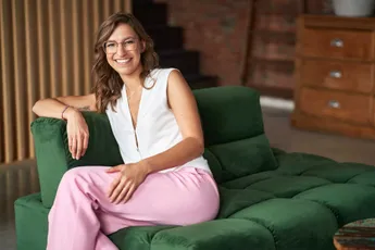 Lien uit ‘Blind Getrouwd’ doet opvallende bekentenis over haar borsten: “Zo zijn ze”