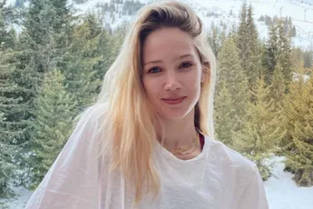 Pijnlijk voor Jens Dendoncker: Lauren Versnick gaat helemaal naakt voor expliciete vrijscène