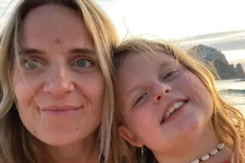 Ruth Beeckmans deelt aangrijpende beelden van haar overleden man: "De beste papa ooit"