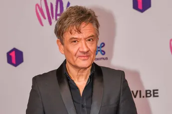 Na gezondheidsproblemen verbluft Bart Peeters iedereen met buitengewoon nieuws: "Zo blij!"