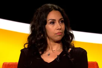 Presentatrice Danira Bouhkriss Terkessidis krijgt zeer slecht nieuws te horen
