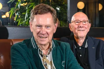 Zanger Koen Crucke (70) opnieuw opgenomen in het ziekenhuis