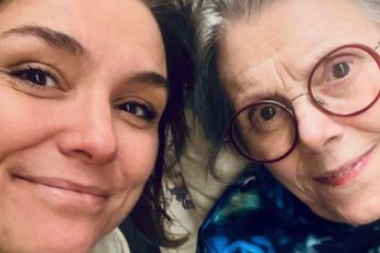 Evi Hanssen deelt hartverscheurend bericht na het overlijden van haar mama: "Ik ben niet sterk"
