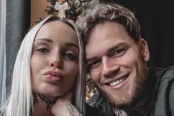 'Temptation'-Pommeline verrast volgers met prachtige foto's in trouwkledij: "Deze foto omschrijft onze liefde"