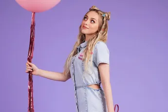 Vertrekt Camille Dhont definitief naar Duitsland? Zangeres verklapt meer net voor Duits debuut