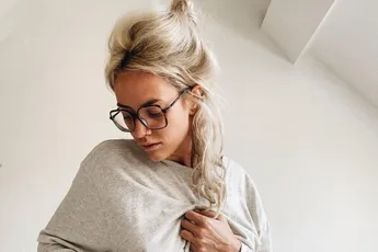Jitske Van de Veire verrast al haar volgers en poseert topless voor de camera