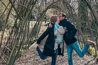 Winnie en Jonah uit 'Blind Getrouwd' vieren mooie mijlpaal van dochtertje Lily: "Eerste keer" 