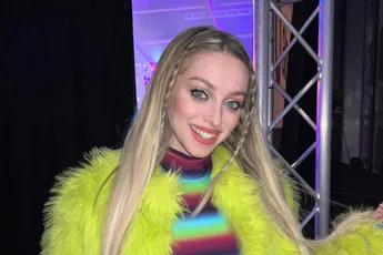 Camille Dhont is op reis en laat zich van haar meest sexy kant zien in bikini: "Ik ben verliefd"