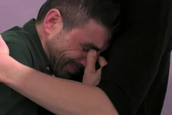 Ali compleet van slag door wat hem overkomt na zijn exit uit 'Big Brother': "Niet normaal"