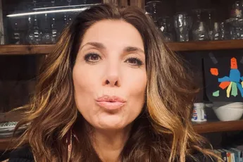 Saartje Vandendriessche (48) maakt volgers gek met foto in strak sportsetje: "Wat een lichaam!"