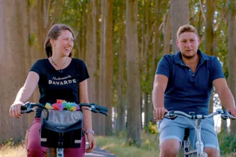 Enorm pijnlijk voor Kevin uit 'Boer zkt Vrouw': Elke komt met verrassend nieuws over haar liefdesleven