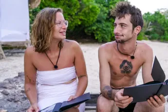 Maxine uit 'Gestrand op Honeymoon Island' in shock na thuiskomst: "Zoveel kilo afgevallen"
