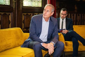 "Walgelijk, respectloos én onacceptabel": Gert Verhulst moet bijzonder harde kritiek slikken