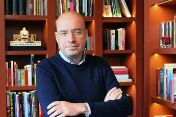 "Wat ben ik fier!": radiopresentator Sven Ornelis laat groot nieuws op de wereld los
