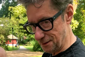 "Wat een schattig ventje!": Herman Brusselmans ontroert iedereen met prachtige beelden van zoontje Roman