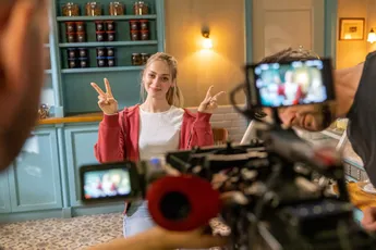 Trekt VTM nu al de stekker uit 'Milo'? Hoofdrolspeelster Camille Dhont komt met wel heel opmerkelijk nieuws