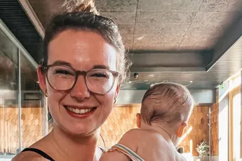 "Je ziet er stralend uit!": Winnie uit 'Blind Getrouwd' verbluft met voor- en nafoto van zwangerschap