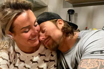 Pijnlijk voor Monique Westenberg: "André Hazes heeft haar verlaten op moeilijkste moment in haar leven"