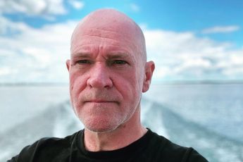 VRT-correspondent Björn Soenens (55) deelt emotioneel nieuws na strijd tegen kanker