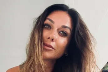 Valerie De Booser overstelpt met reacties nadat ze sensueel vakantiekiekje post: "Wat een beauty!"