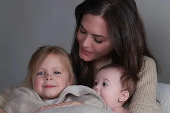 "Wat een dotje!": Astrid Coppens steelt alle harten met schattige video van Joey-Lee (1 jaar)