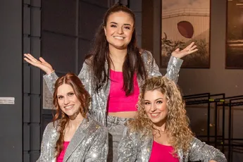 Hanne, Marthe en Julia van K3 hebben heel bijzonder nieuws te melden: "De allereerste keer"